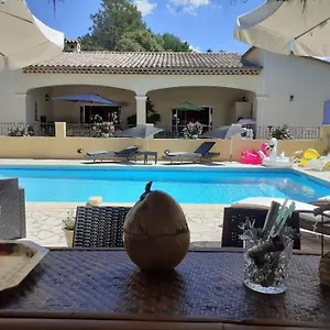 https://la-maison-de-jenny.fr-provencehotel.com